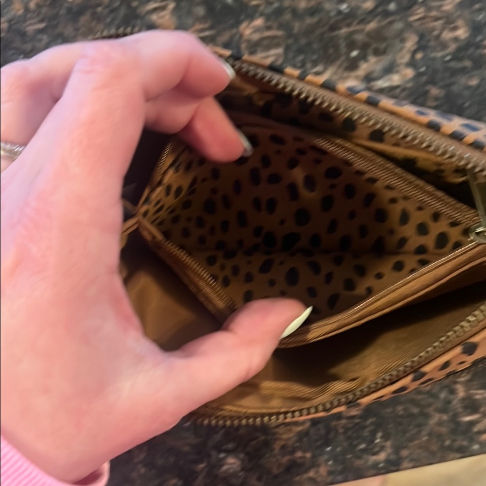 Leopard Print Wristlet Clutch - Picture 5 of 8